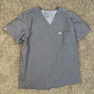Figs Chisec Three Pocket Scrub Top Gray Men’s Size Medium Hospital Nurse Doctor